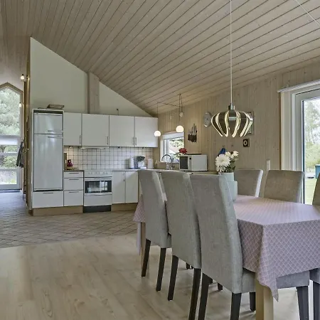 Heraldina - 800m From The Sea In Lolland- Falster And Mon By Interhome